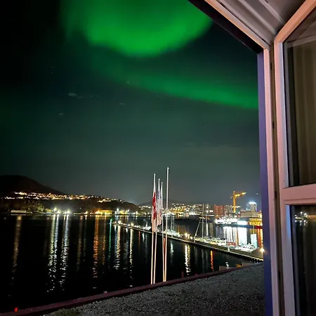 Arcticus Hotell 4*